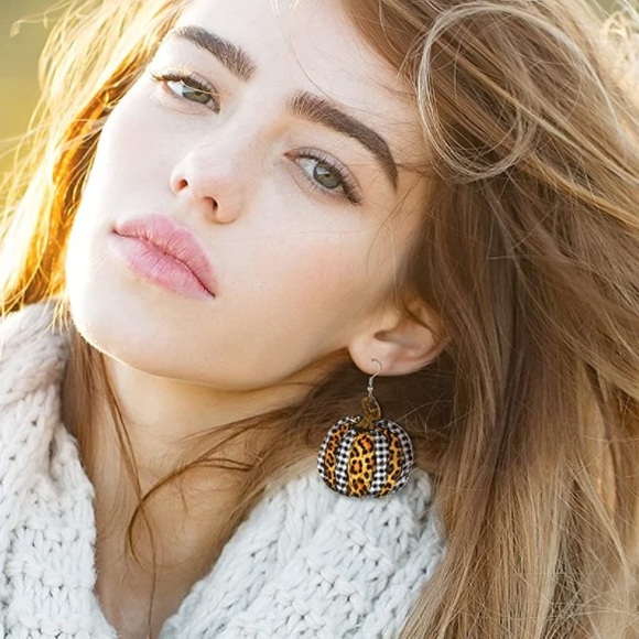 🦃 ✨3 for$20✨NWT Earrings✨ ✨Hand Crafted ✨Artisan!✨ 🍁 - Picture 5 of 8